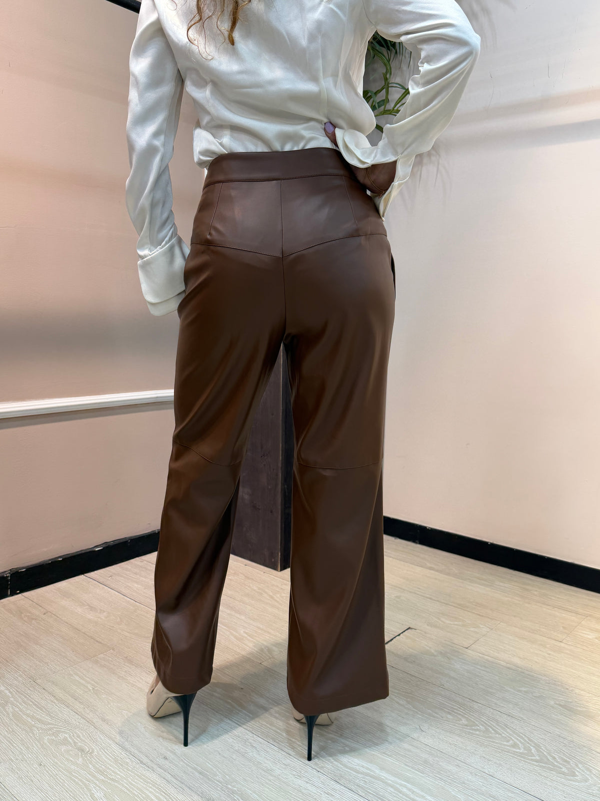 Pantalone nikamo