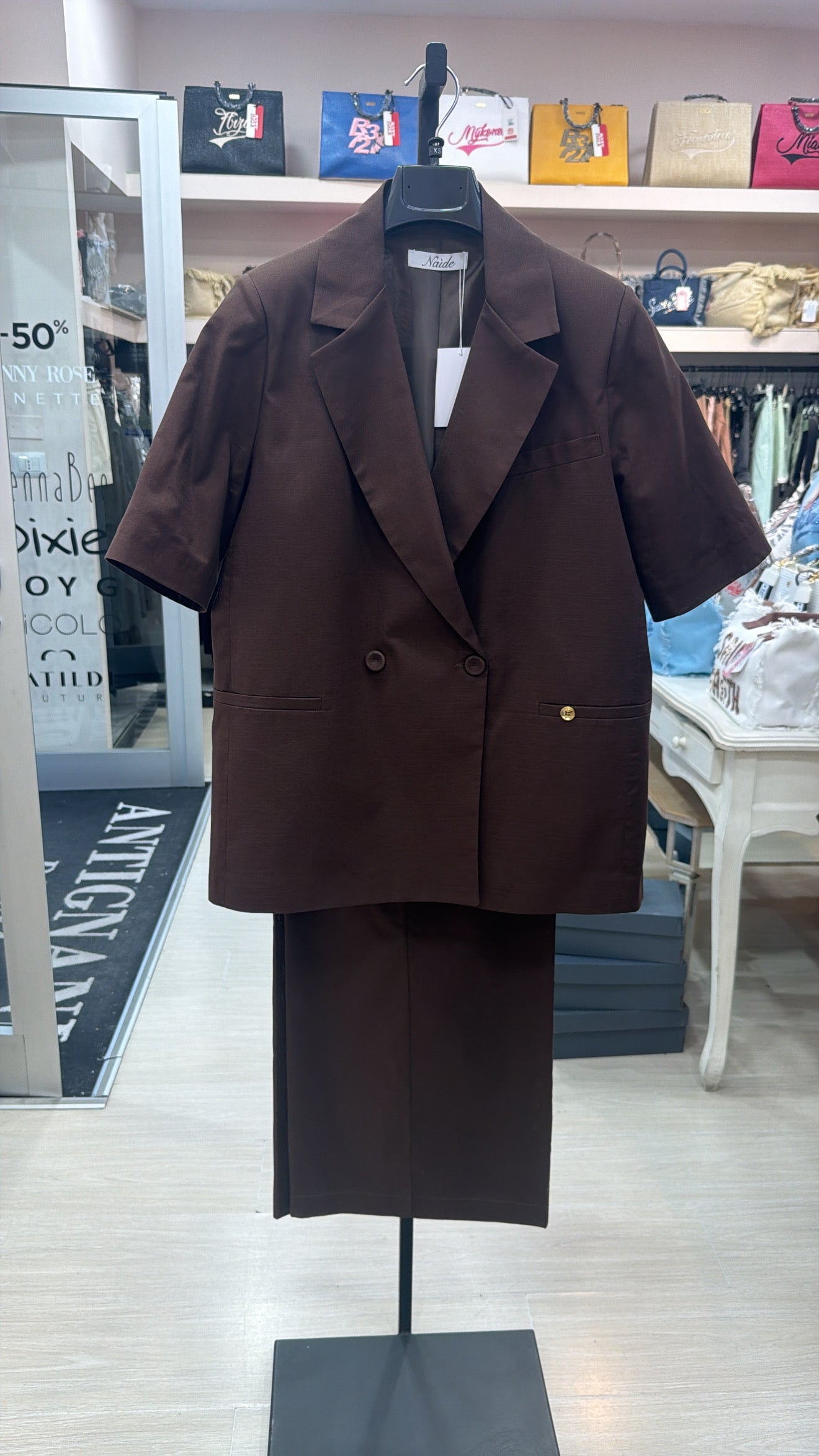 Tallieur Naide Milano